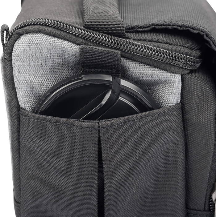 Think Tank Mirrorless Mover 10 V2 Cool Grey detail