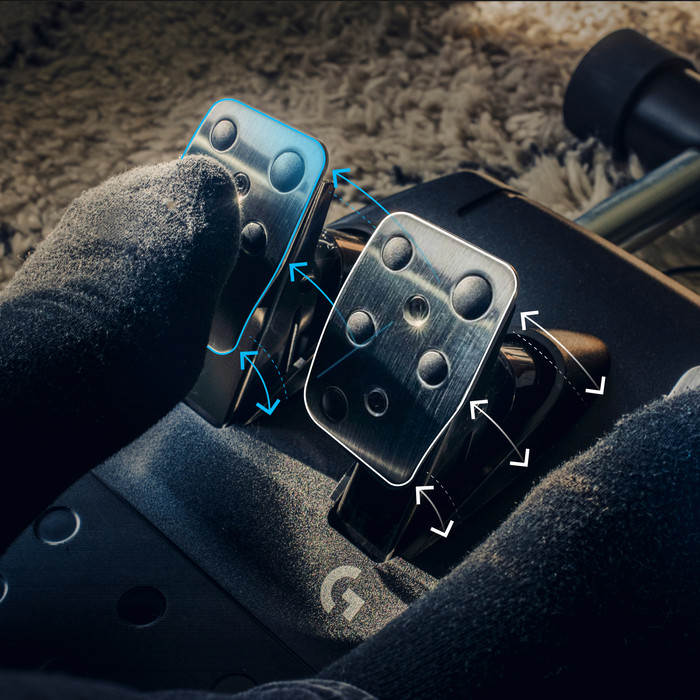 Logitech G923 racestuurwiel en -pedalen PC product in gebruik