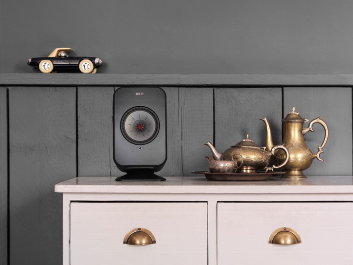 KEF P1 LSX Desk Pad Noir Par Deux produit à l'usage