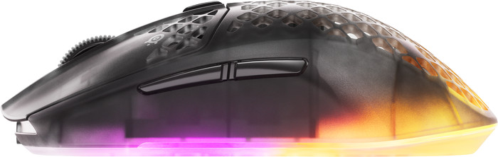 SteelSeries Aerox 3 Draadloze Gaming Muis Zwart linkerkant