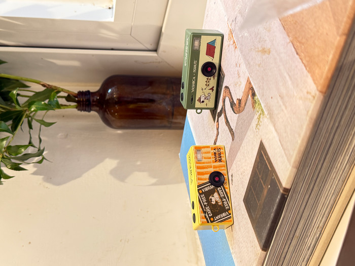 Yashica Funtastic Keychain Camera Snoopy's Summit product in gebruik
