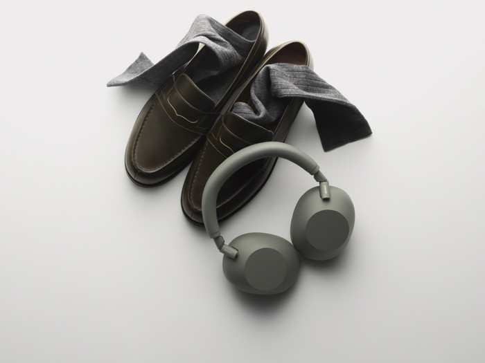 Sony WH1000XM6 Groen product in gebruik