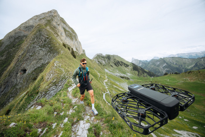 HoverAir X1 PRO Retail Combo product in gebruik