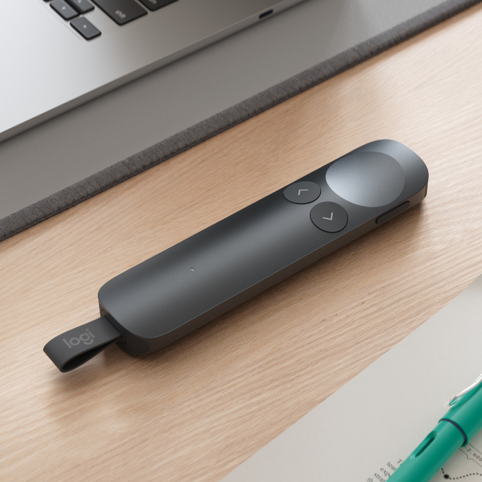 Logitech Spotlight 2 Draadloze Presenter Zwart product in gebruik