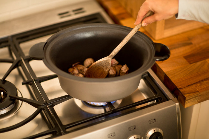 Russell Hobbs Cook at Home Searing Slow Cooker 3,5 L product in use