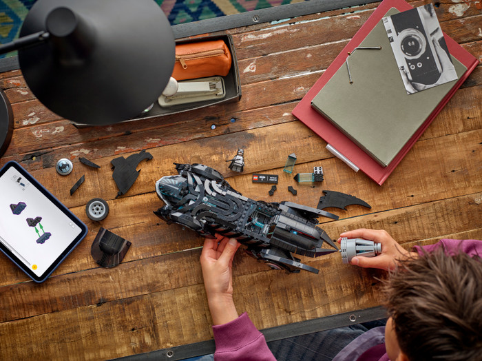 LEGO DC - Batmobile Batman Forever 76304 produit à l'usage