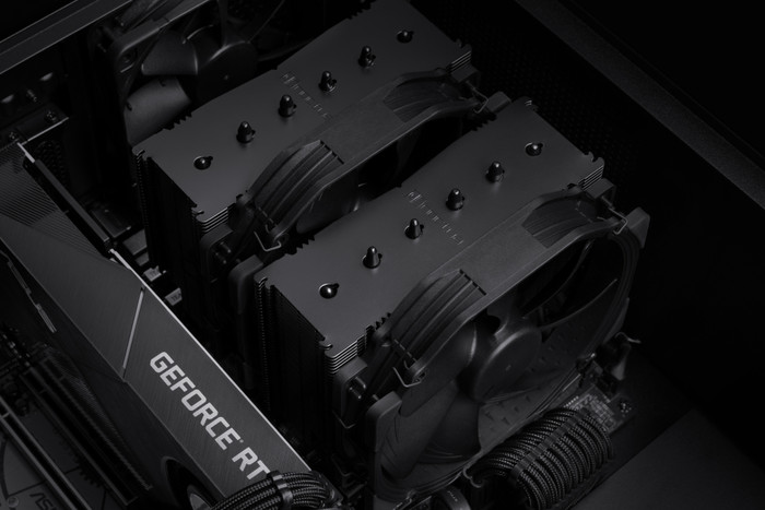 Noctua NH-D15 Chromax Black product in use