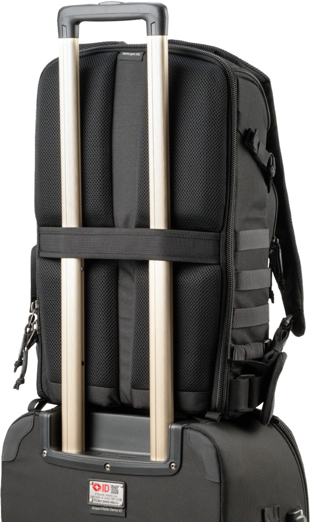 Think Tank DarkLight Backpack 20L Zwart detail