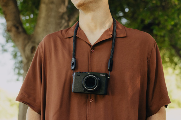 Peak Design Form Rope Camera Strap Neck Zwart product in gebruik