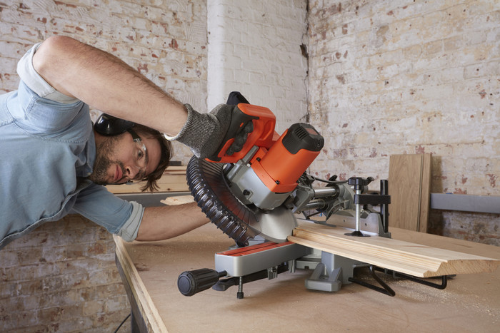BLACK+DECKER BES700-QS product in gebruik