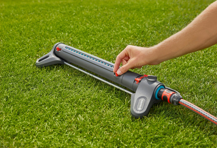 Gardena Comfort FLEX 50m Large Sproeierpakket product in gebruik