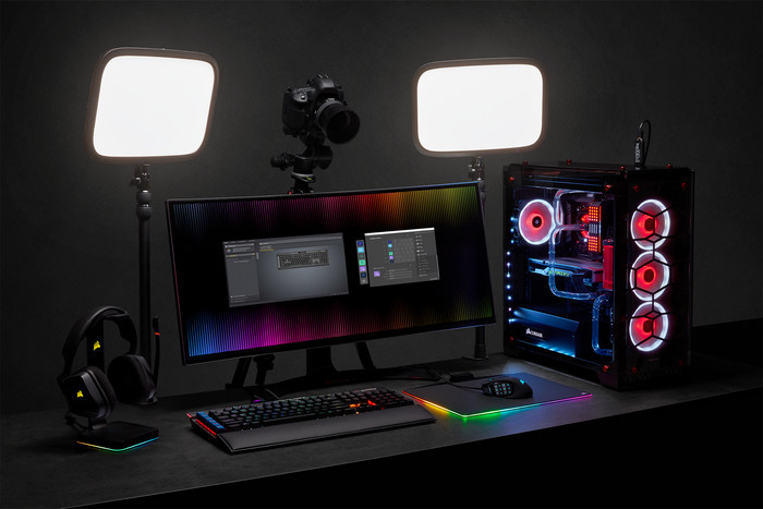 Corsair Scimitar Elite RGB Souris Gamer produit à l'usage