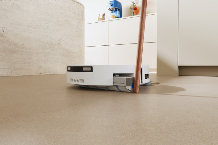 Ecovacs DEEBOT T90 MAX OMNI White product in use