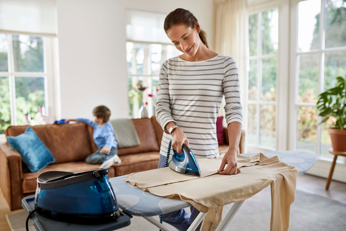 Philips PerfectCare Compact GC7846/80 product in gebruik