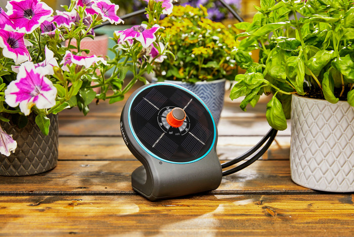 Gardena AquaBloom Set product in use