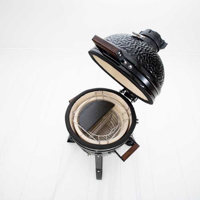 The Bastard Classic Compact Starter Pack inside