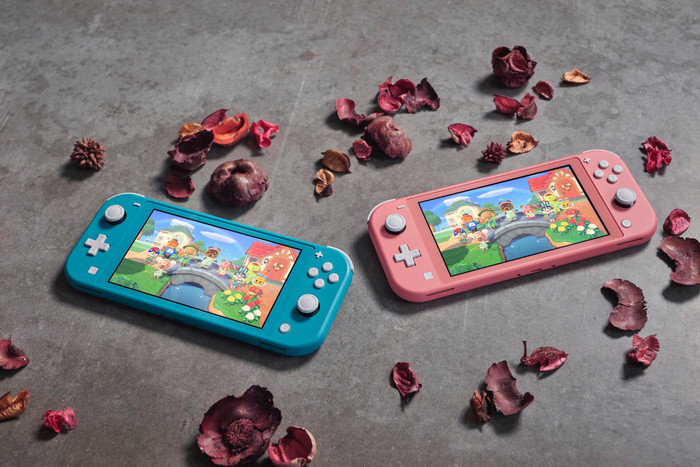 Nintendo Switch Lite Coral + Mario Kart 8 Deluxe Switch visual supplier