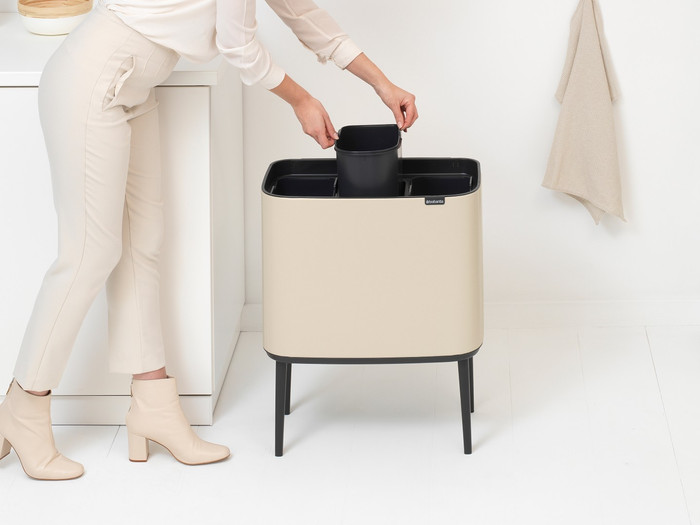Brabantia Bo Touch Bin Poubelle 3 x 11 Litres Soft Beige détail