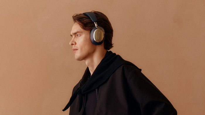 Bowers & Wilkins Px8 S2 Midnight Blue produit à l'usage