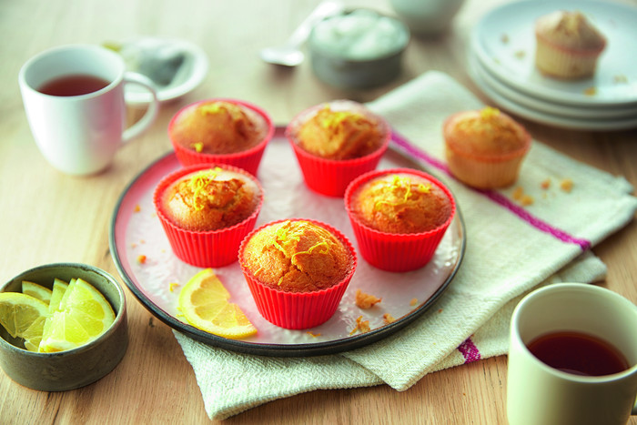 Philips 5000 Series Dual Basket NA555/00 + Double Layer Cooking Set + Master Baking Set product in use