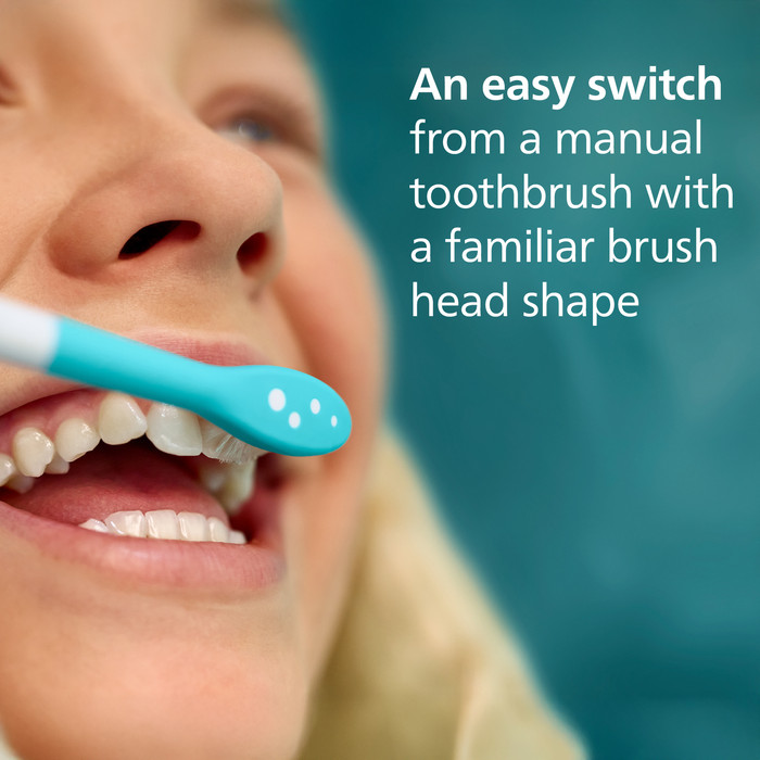 Philips Sonicare For Kids 3+ Smart HX6600/41 Roze product in gebruik