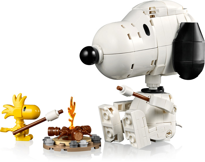 LEGO Ideas - Peanuts : la Niche de Snoopy 21368 détail