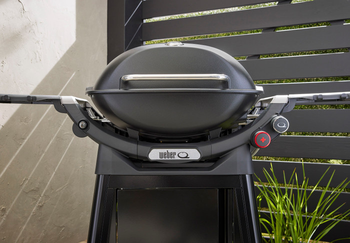 Weber Q 3200N met Onderstel product in gebruik