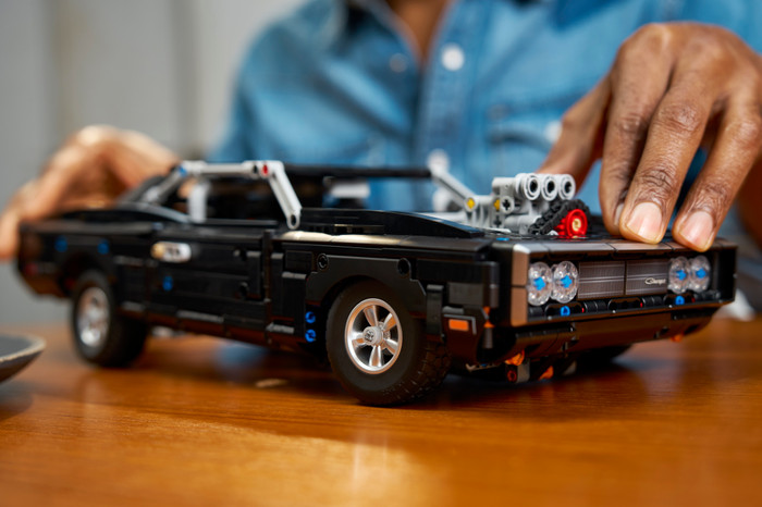 LEGO Technic - Voiture Dodge Charger R/T de Fast and Furious 42231 produit à l'usage