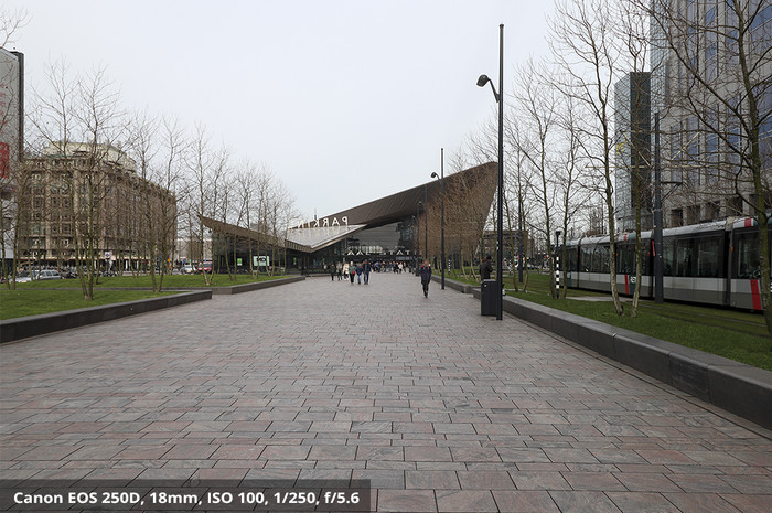 Canon EF-S 10-18mm f/4.5-5.6 IS STM + Hoya Digital Filter In null