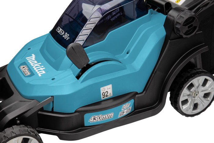 Makita DLM432Z + Makita DUH523Z (zonder accu) detail