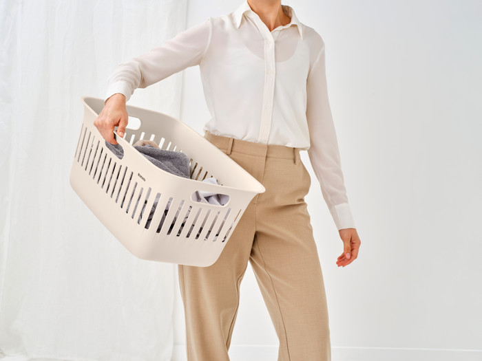 Brabantia Collect-It Wasmand 40 liter - Set van 2 - Beige product in gebruik