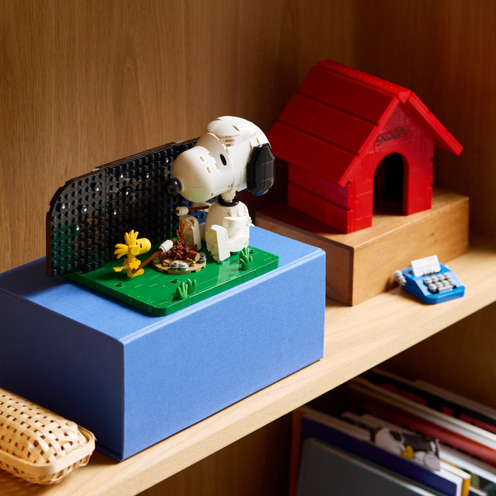 LEGO Ideas - Peanuts : la Niche de Snoopy 21368 produit à l'usage