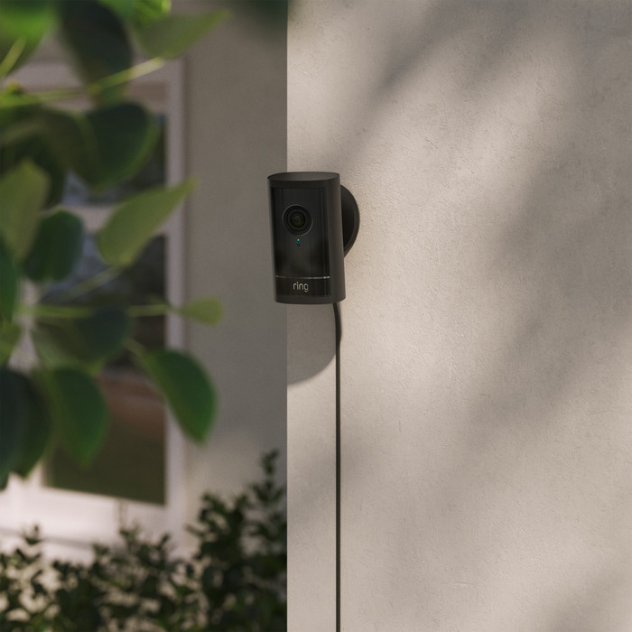 Ring Outdoor Camera Pro Fiche Noir produit à l'usage