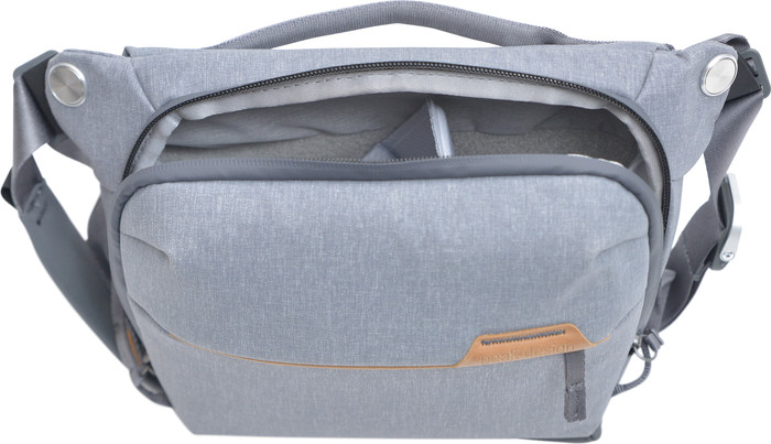 Peak Design Everyday Sling 3L v2 Ash inside
