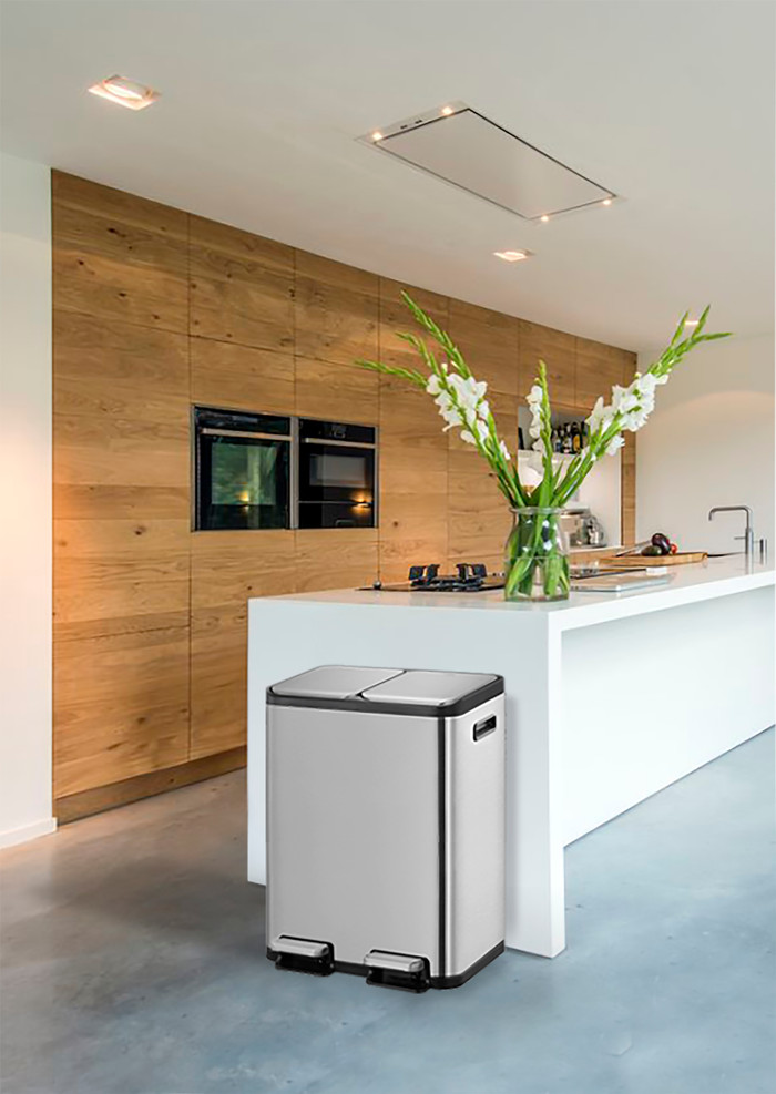 EKO EcoCasa II Splitted 2x 30L Matte Stainless Steel product in use