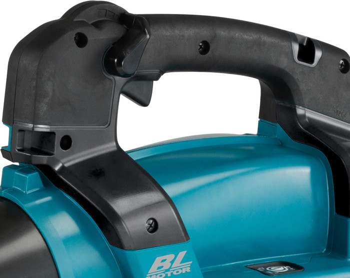 Makita DUB363ZV 18V 5.0Ah Battery (4x) Starter Kit null