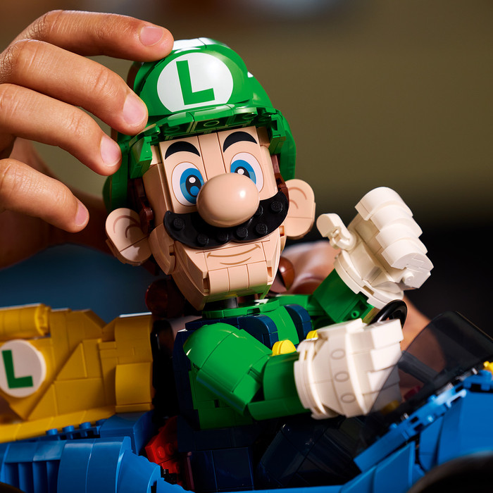 LEGO Super Mario Mario Kart: Luigi en Mach 8 72050 product in gebruik