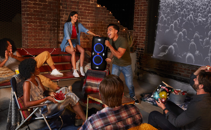 JBL Partybox 310 + Microphone Filaire produit à l'usage