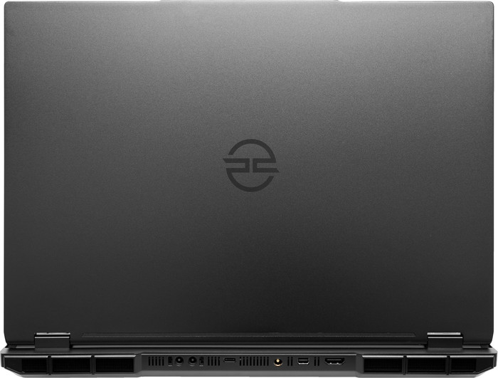 PCSpecialist Recoil 16 AMD 5070 Ti Azerty achterkant