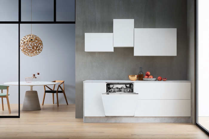 Whirlpool WIO 3T141 PES / Built-in / Fully integrated / Niche height 82 - 90cm product in use