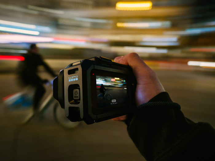 GoPro MISSION 1 Pro Grip Edition product in gebruik