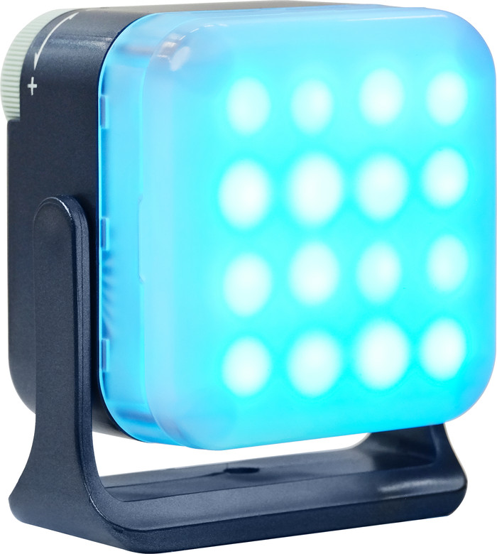 Nanlite Pico LED Mini Pocket Light Midnight Blue product in gebruik