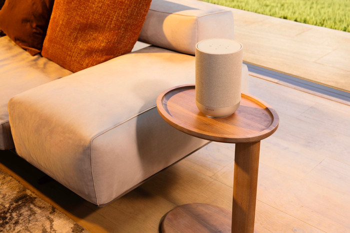 Denon Home 200 Zilver product in gebruik