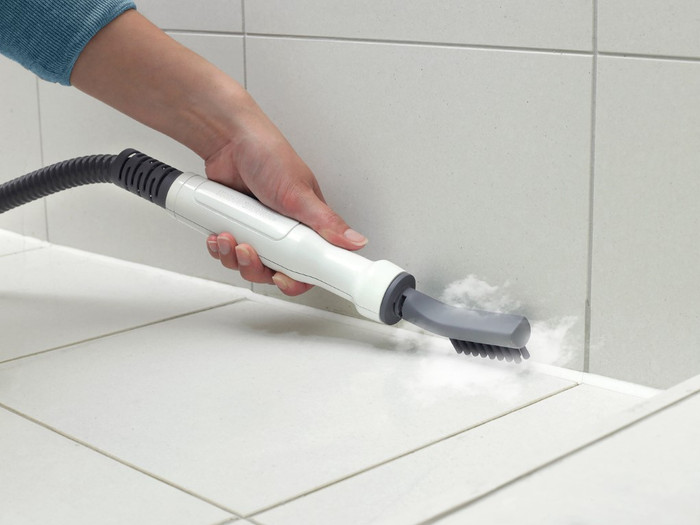 BLACK+DECKER 1600W Steam Mop 8 Accessories product in use