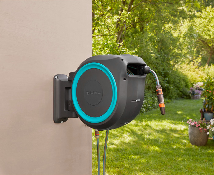 Gardena Dévidoir Mural 25 RollUp M/L produit à l'usage