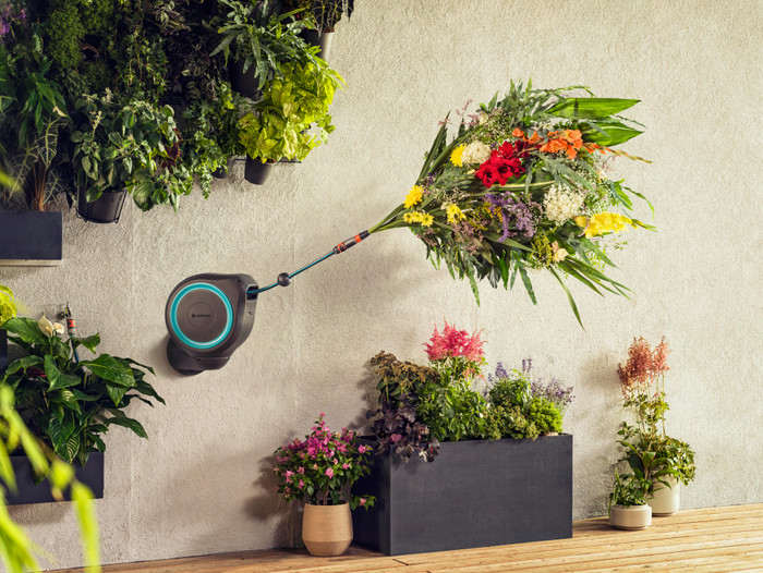 Gardena Wandslangenbox 15 RollUp S product in gebruik