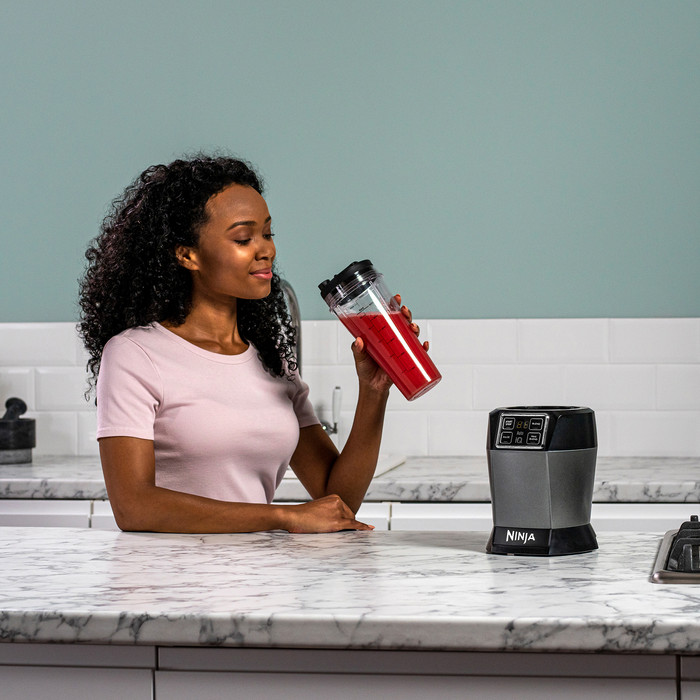 Ninja Blender BN495EU product in use