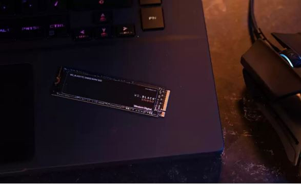 WD Black SN850 500GB NVMe SSD + Be quiet! MC1 M2 SSD Cooler null