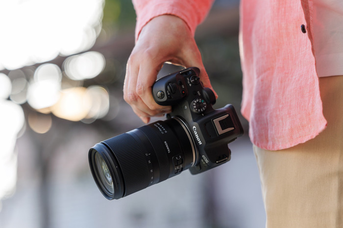 Tamron 17-70mm f/2.8 Di III-A VC RXD Canon RF product in gebruik