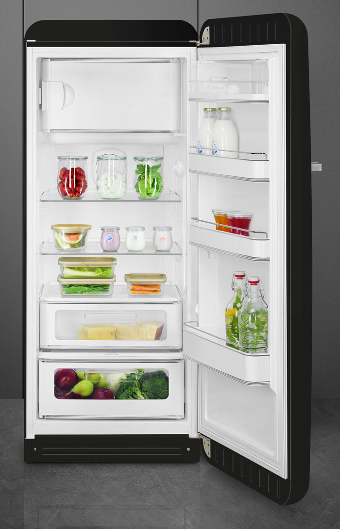 SMEG FAB28RBL5 inside